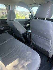 2022 Toyota Tacoma SR5 V6   - Photo 11 - Sacramento, CA 95823