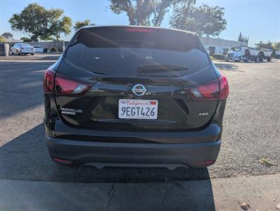 2018 Nissan Rogue Sport S   - Photo 4 - Sacramento, CA 95823