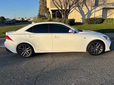 2017 Lexus IS 200t   - Photo 6 - Sacramento, CA 95823