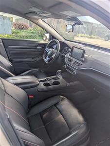 2022 Nissan Altima 2.5 SR   - Photo 9 - Sacramento, CA 95823