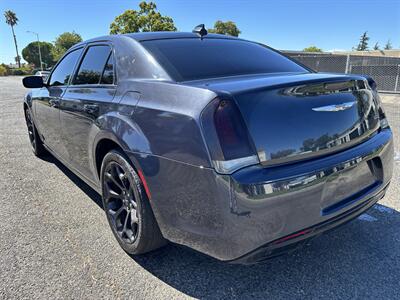 2019 Chrysler 300 Series S   - Photo 3 - Sacramento, CA 95823