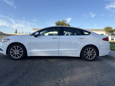 2017 Ford Fusion SE   - Photo 2 - Sacramento, CA 95823