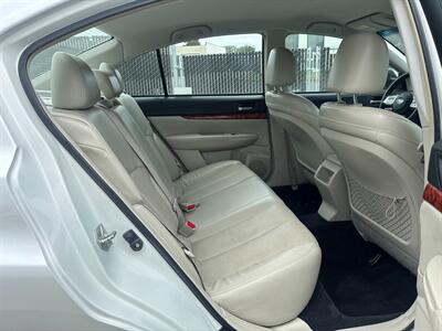 2010 Subaru Legacy 2.5i Limited   - Photo 11 - Sacramento, CA 95823