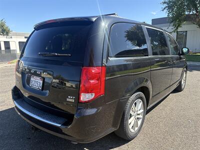 2019 Dodge Grand Caravan SXT   - Photo 5 - Sacramento, CA 95823