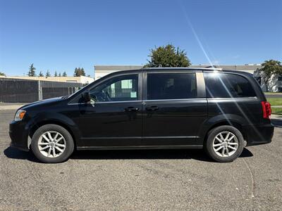 2019 Dodge Grand Caravan SXT   - Photo 2 - Sacramento, CA 95823