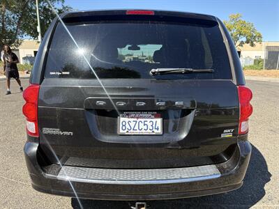 2019 Dodge Grand Caravan SXT   - Photo 4 - Sacramento, CA 95823