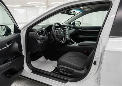 2021 Toyota Camry SE - Photo 5 - Sacramento, CA 95823