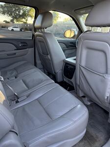 2014 GMC Yukon XL SLT   - Photo 10 - Sacramento, CA 95823