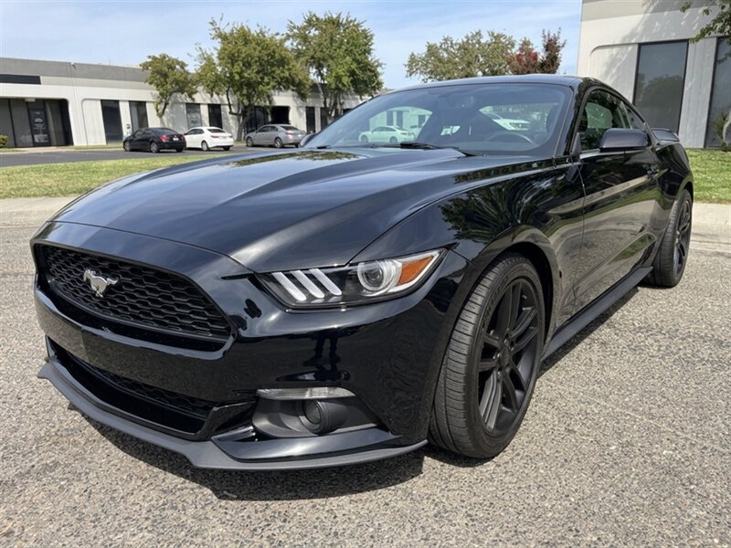 2016 Ford Mustang EcoBoost Premium  