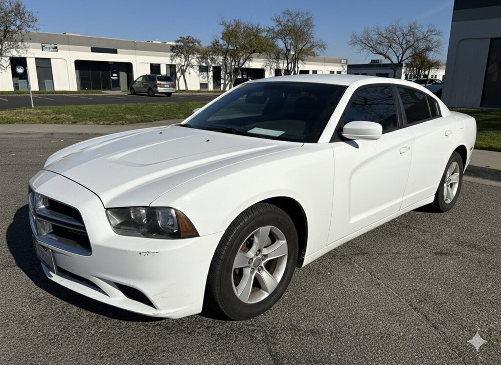 2013 Dodge Charger SE   - Photo 1 - Sacramento, CA 95823