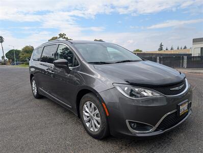 2018 Chrysler Pacifica Touring L   - Photo 3 - Sacramento, CA 95823