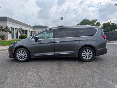 2018 Chrysler Pacifica Touring L   - Photo 8 - Sacramento, CA 95823