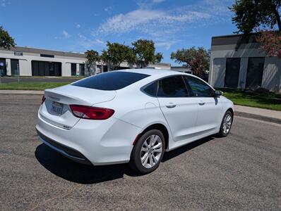 2016 Chrysler 200 Limited   - Photo 5 - Sacramento, CA 95823
