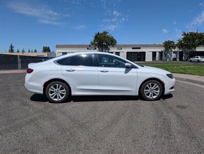 2016 Chrysler 200 Limited   - Photo 6 - Sacramento, CA 95823