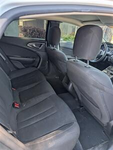 2016 Chrysler 200 Limited   - Photo 11 - Sacramento, CA 95823