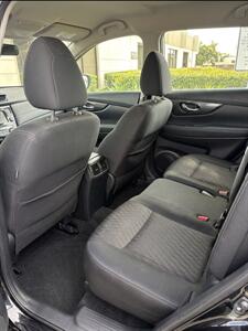 2018 Nissan Rogue S   - Photo 10 - Sacramento, CA 95823