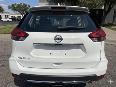 2018 Nissan Rogue S   - Photo 4 - Sacramento, CA 95823