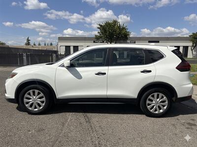 2018 Nissan Rogue S   - Photo 2 - Sacramento, CA 95823