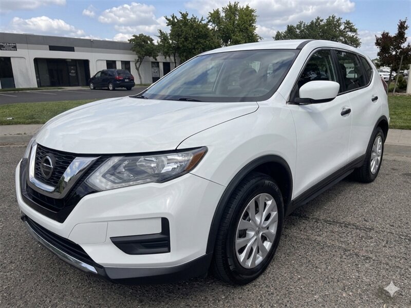 2018 Nissan Rogue S  