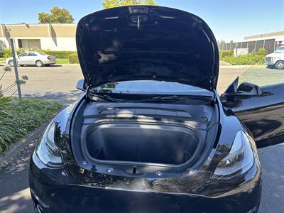 2024 Tesla Model Y   - Photo 10 - Sacramento, CA 95823