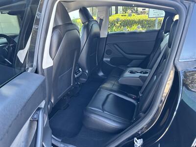 2024 Tesla Model Y   - Photo 12 - Sacramento, CA 95823