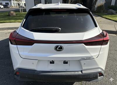 2022 Lexus UX 200   - Photo 4 - Sacramento, CA 95823