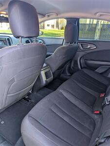 2015 Chrysler 200 Limited   - Photo 10 - Sacramento, CA 95823