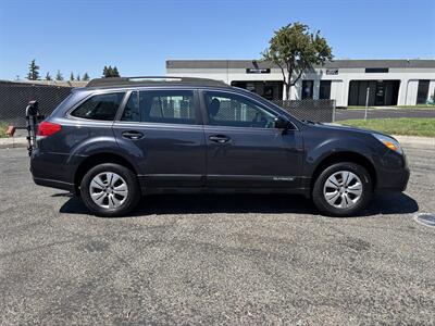 2013 Subaru Outback 2.5i   - Photo 6 - Sacramento, CA 95823