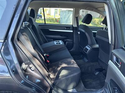2013 Subaru Outback 2.5i   - Photo 10 - Sacramento, CA 95823