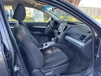 2013 Subaru Outback 2.5i   - Photo 11 - Sacramento, CA 95823