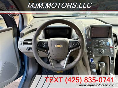 2013 Chevrolet Volt   - Photo 17 - Lynnwood, WA 98036