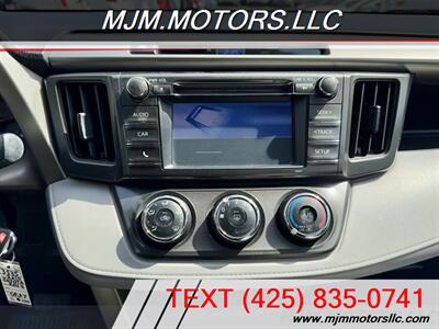 2014 Toyota RAV4 LE - Photo 19 - Lynnwood, WA 98036