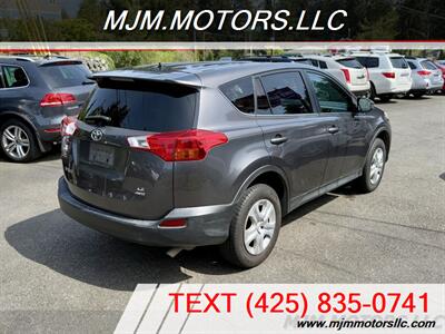 2014 Toyota RAV4 LE - Photo 6 - Lynnwood, WA 98036