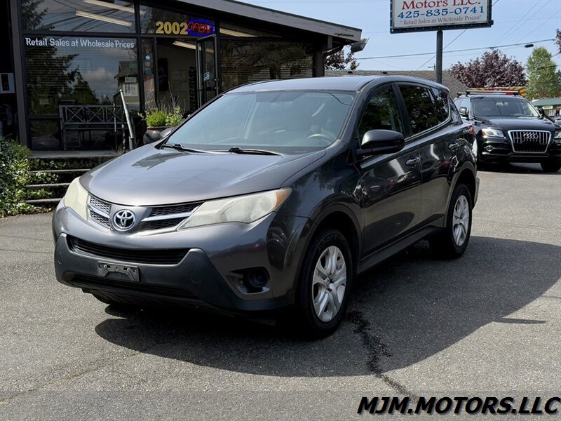 2014 Toyota RAV4 LE  