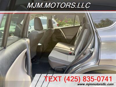 2014 Toyota RAV4 LE - Photo 11 - Lynnwood, WA 98036