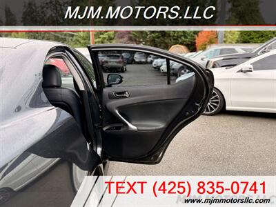 2011 Lexus IS 250   - Photo 22 - Lynnwood, WA 98036