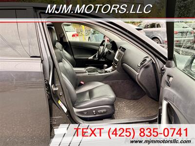 2011 Lexus IS 250   - Photo 13 - Lynnwood, WA 98036
