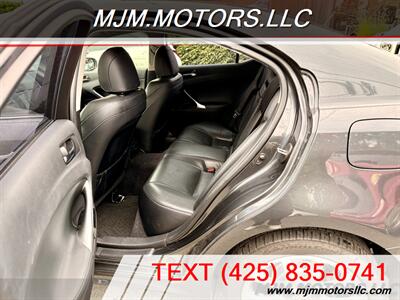 2011 Lexus IS 250   - Photo 10 - Lynnwood, WA 98036