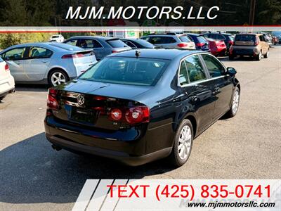 2010 Volkswagen Jetta SE PZEV   - Photo 5 - Lynnwood, WA 98036