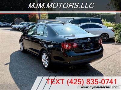 2010 Volkswagen Jetta SE PZEV   - Photo 3 - Lynnwood, WA 98036