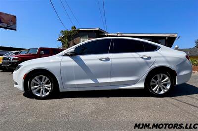 2016 Chrysler 200 LIMITED  