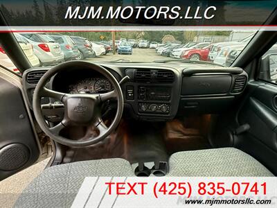 2002 Chevrolet S-10   - Photo 12 - Lynnwood, WA 98036