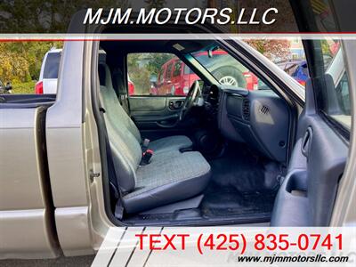 2002 Chevrolet S-10   - Photo 11 - Lynnwood, WA 98036