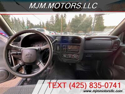 2002 Chevrolet S-10   - Photo 12 - Lynnwood, WA 98036