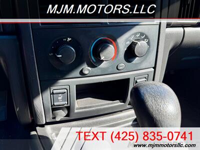 2004 Jeep Grand Cherokee LAREDO   - Photo 18 - Lynnwood, WA 98036