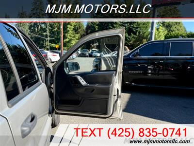 2004 Jeep Grand Cherokee LAREDO   - Photo 23 - Lynnwood, WA 98036