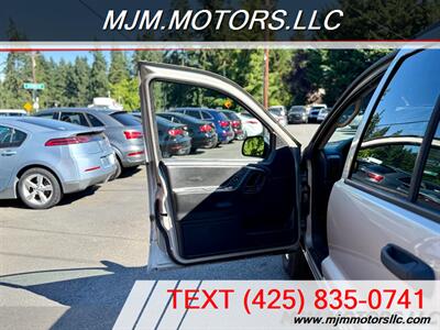 2004 Jeep Grand Cherokee LAREDO   - Photo 20 - Lynnwood, WA 98036