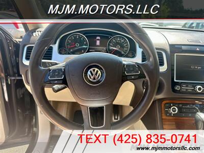 2011 Volkswagen Touareg VR6 SPORT   - Photo 23 - Lynnwood, WA 98036