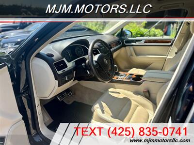 2011 Volkswagen Touareg VR6 SPORT   - Photo 11 - Lynnwood, WA 98036