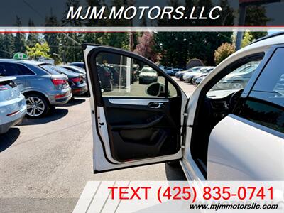 2016 Porsche Macan TURBO   - Photo 22 - Lynnwood, WA 98036